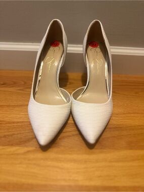 Jessica Simpson White Pointed Toe Stiletto Pumps